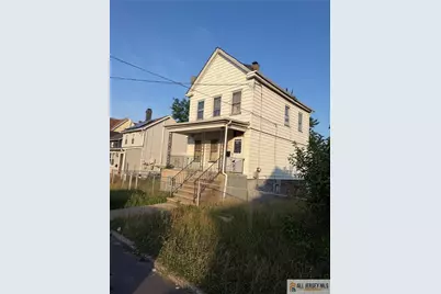 549 Hartford Street, Perth Amboy, NJ 08861 - Photo 1
