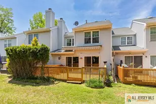 73 Malibu Dr, Eatontown, NJ 07724 - Photo 5