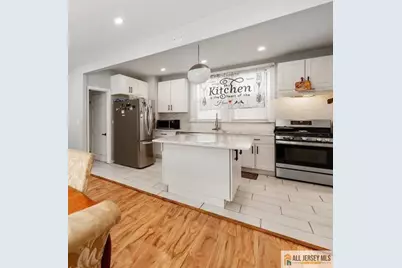 28 Oak Lane, Trenton, NJ 08618 - Photo 5