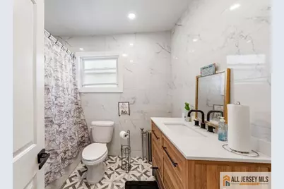 28 Oak Lane, Trenton, NJ 08618 - Photo 9