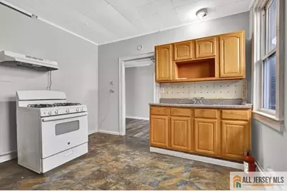 2 Columbus Place #APT 2, Bound Brook, NJ 08805 - Photo 5