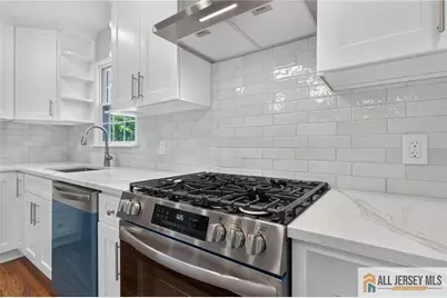 415 Elwood Street, Piscataway Township, NJ 08854 - Photo 33