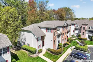 1109 Morning Glory Dr, Monroe Township, NJ 08831 - Photo 21