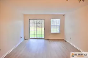 157 Concordia Cir, Monroe Township, NJ 08831 - Photo 5