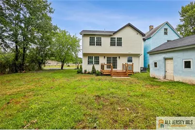 101 Saint Stephens Avenue, Woodbridge Township, NJ 08832 - Photo 23