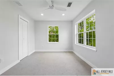 101 Saint Stephens Avenue, Woodbridge Township, NJ 08832 - Photo 15