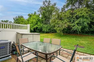 19 Folkstone Ct, North Brunswick Township, NJ 08902 - Photo 17