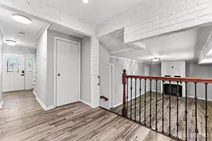 14 Mayling Ct, Edison, NJ 08837 - Photo 19