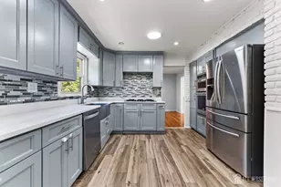 14 Mayling Ct, Edison, NJ 08837 - Photo 13
