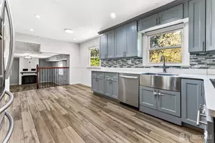 14 Mayling Ct, Edison, NJ 08837 - Photo 17