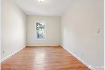 219 Seaman Street, New Brunswick, NJ 08901 - Photo 17