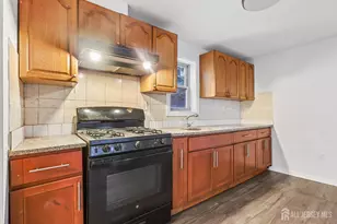 219 Seaman St, New Brunswick, NJ 08901 - Photo 9