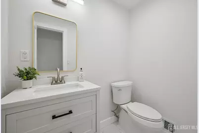 16 Hershey Road, East Brunswick Township, NJ 08816 - Photo 15