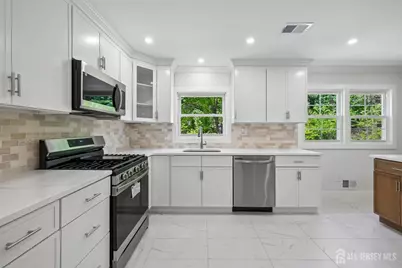 16 Hershey Road, East Brunswick Township, NJ 08816 - Photo 11