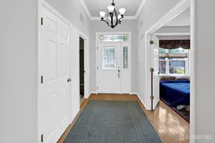 64 Viineyard Ct, Monroe Township, NJ 08831 - Photo 3