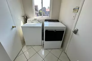17 Westgate Dr, Edison, NJ 08820 - Photo 11