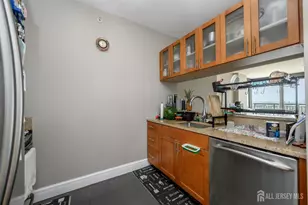 1 Spring St, New Brunswick, NJ 08901 - Photo 7