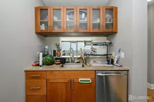 1 Spring St, New Brunswick, NJ 08901 - Photo 9
