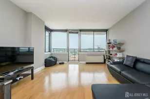 1 Spring St, New Brunswick, NJ 08901 - Photo 13