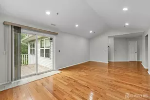 351 Ventnor Ct, Piscataway Township, NJ 08854 - Photo 5