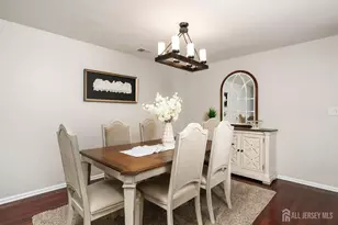604 Crest Stone Cir, South Brunswick Township, NJ 08540 - Photo 7