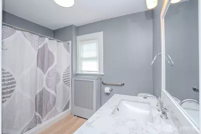215 New York Avenue, New Brunswick, NJ 08901 - Photo 23