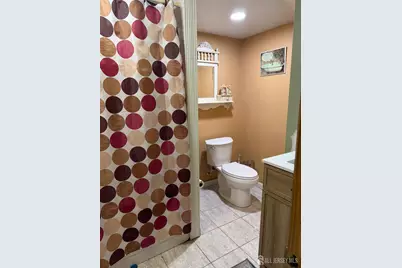 22 Longview Avenue, Carteret, NJ 07008 - Photo 5