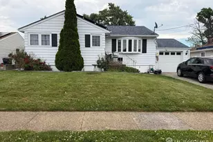 22 Longview Ave, Carteret, NJ 07008 - Photo 1