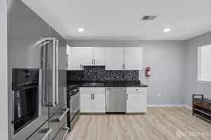 64 Chariot Ct, Piscataway Township, NJ 08854 - Photo 25