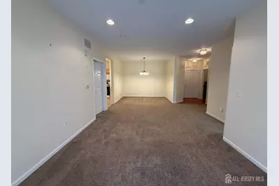 540 Cranbury Road #323, East Brunswick Township, NJ 08816 - Photo 5