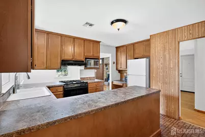 43 Highland Street, East Brunswick Township, NJ 08816 - Photo 5