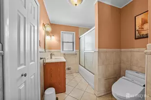 895 Patton St, North Brunswick Township, NJ 08902 - Photo 15