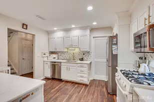 162 Coppertree Ct, Edison, NJ 08820 - Photo 7
