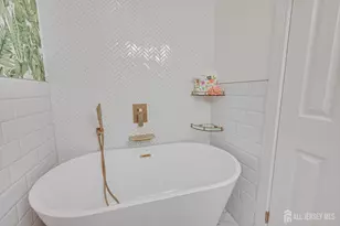 162 Coppertree Ct, Edison, NJ 08820 - Photo 21