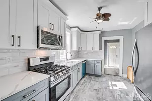 43 St Ann St, Carteret, NJ 07008 - Photo 9