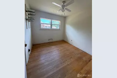 13 Chalmers Road, East Brunswick Township, NJ 08816 - Photo 5