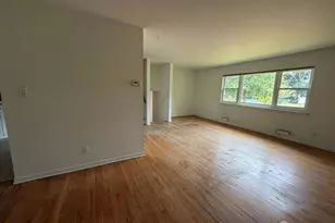 13 Chalmers Rd, East Brunswick Township, NJ 08816 - Photo 9