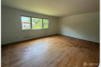 13 Chalmers Road, East Brunswick Township, NJ 08816 - Photo 15