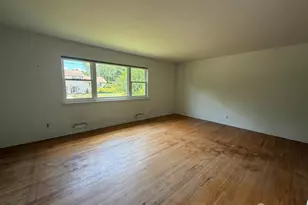 13 Chalmers Rd, East Brunswick Township, NJ 08816 - Photo 15