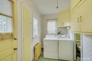 289 Hazel Pl, Union Township, NJ 07083 - Photo 11