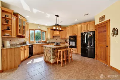 439 Schoolhouse Road, Monroe Township, NJ 08831 - Photo 15