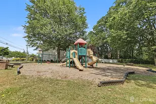 300 W Munsell Ave W, Linden, NJ 07036 - Photo 19