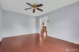 452A Roxbury Ln, Monroe Township, NJ 08831 - Photo 11