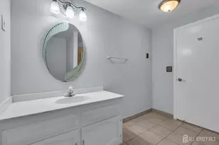 452A Roxbury Ln, Monroe Township, NJ 08831 - Photo 29