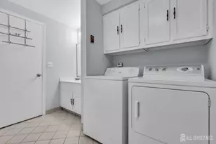 452A Roxbury Ln, Monroe Township, NJ 08831 - Photo 23