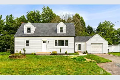 39 Griggs Drive, South Brunswick Township, NJ 08810 - Photo 3