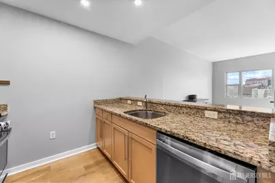 20 Livingston Avenue, New Brunswick, NJ 08901 - Photo 13