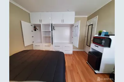 45 W Iselin Parkway W, Iselin, NJ 08830 - Photo 11