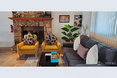 45 W Iselin Parkway W, Iselin, NJ 08830 - Photo 15
