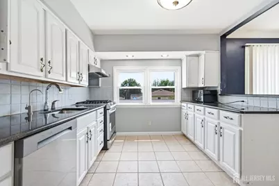 264 E George Place E, Iselin, NJ 08830 - Photo 7